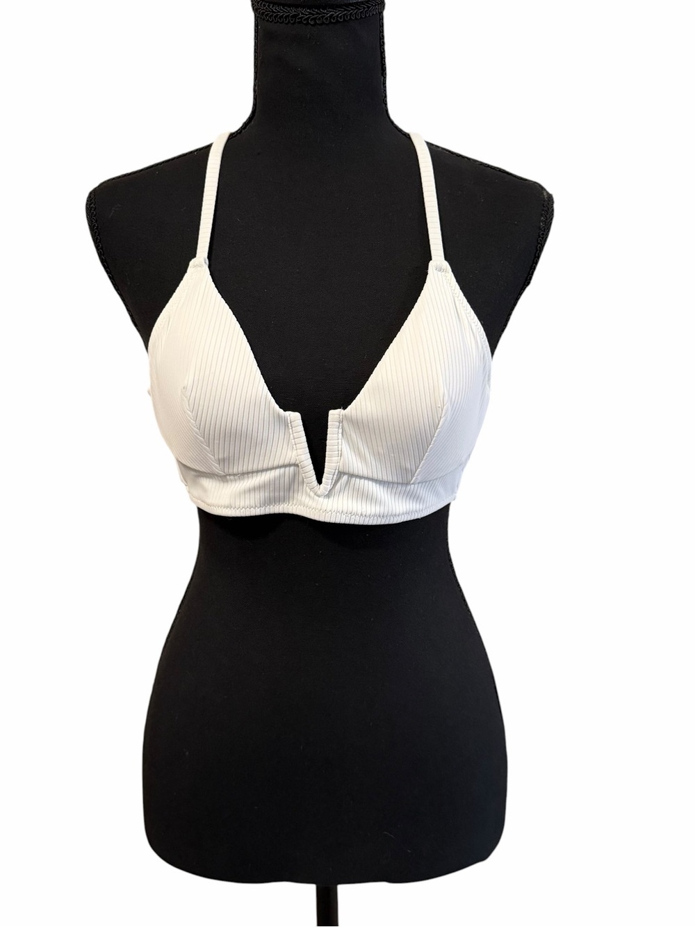 Shade & Shore White Ribbed Bikini Top with V Detail size 34B